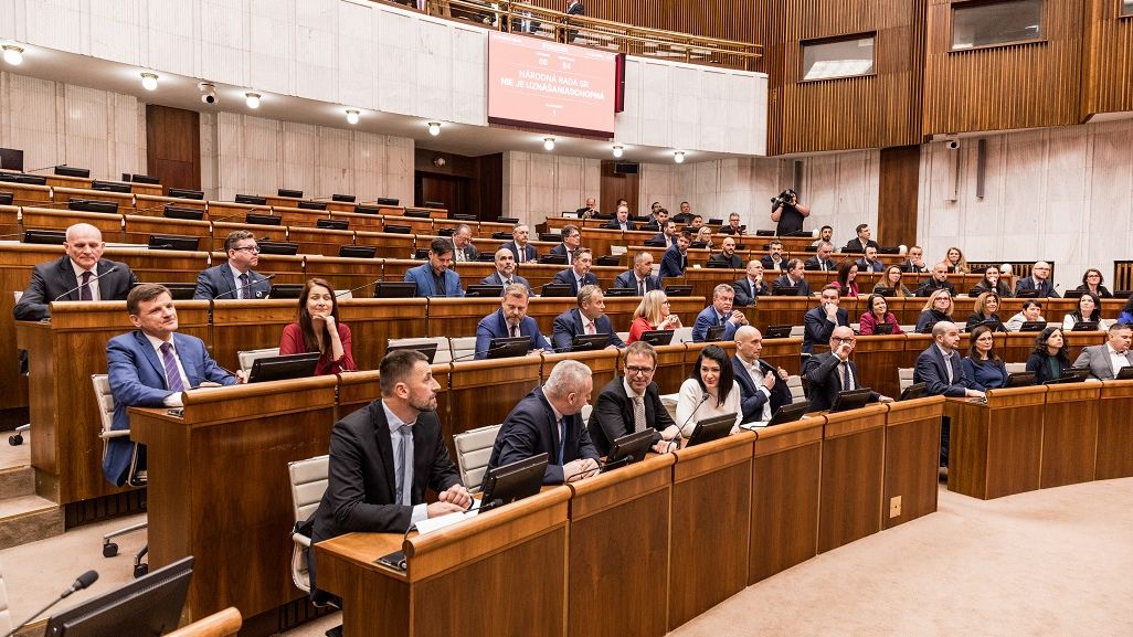Slovenský parlament schválil trestání těch, kdo zpochybní Benešovy dekrety